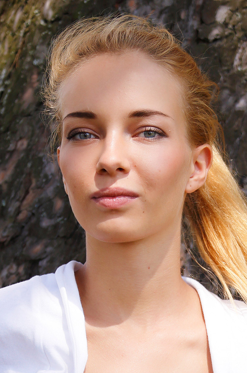 Adriana Cover