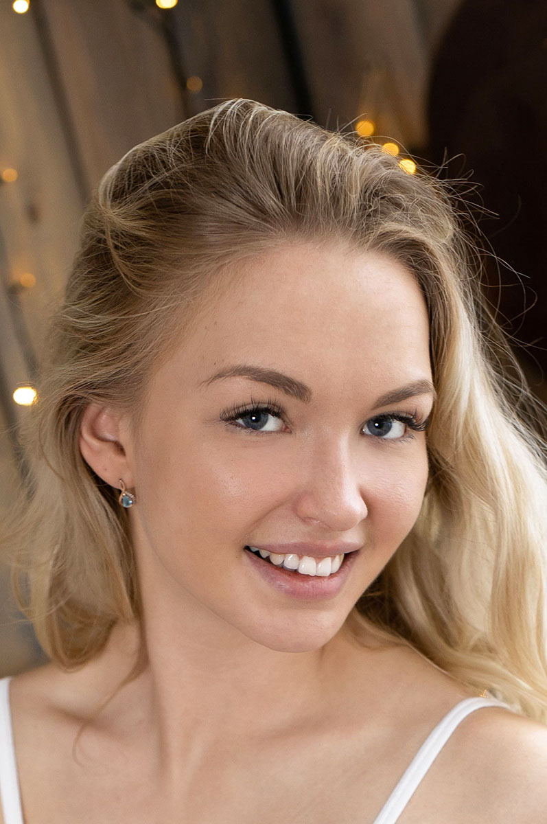 Photo of Sophie Rudd
