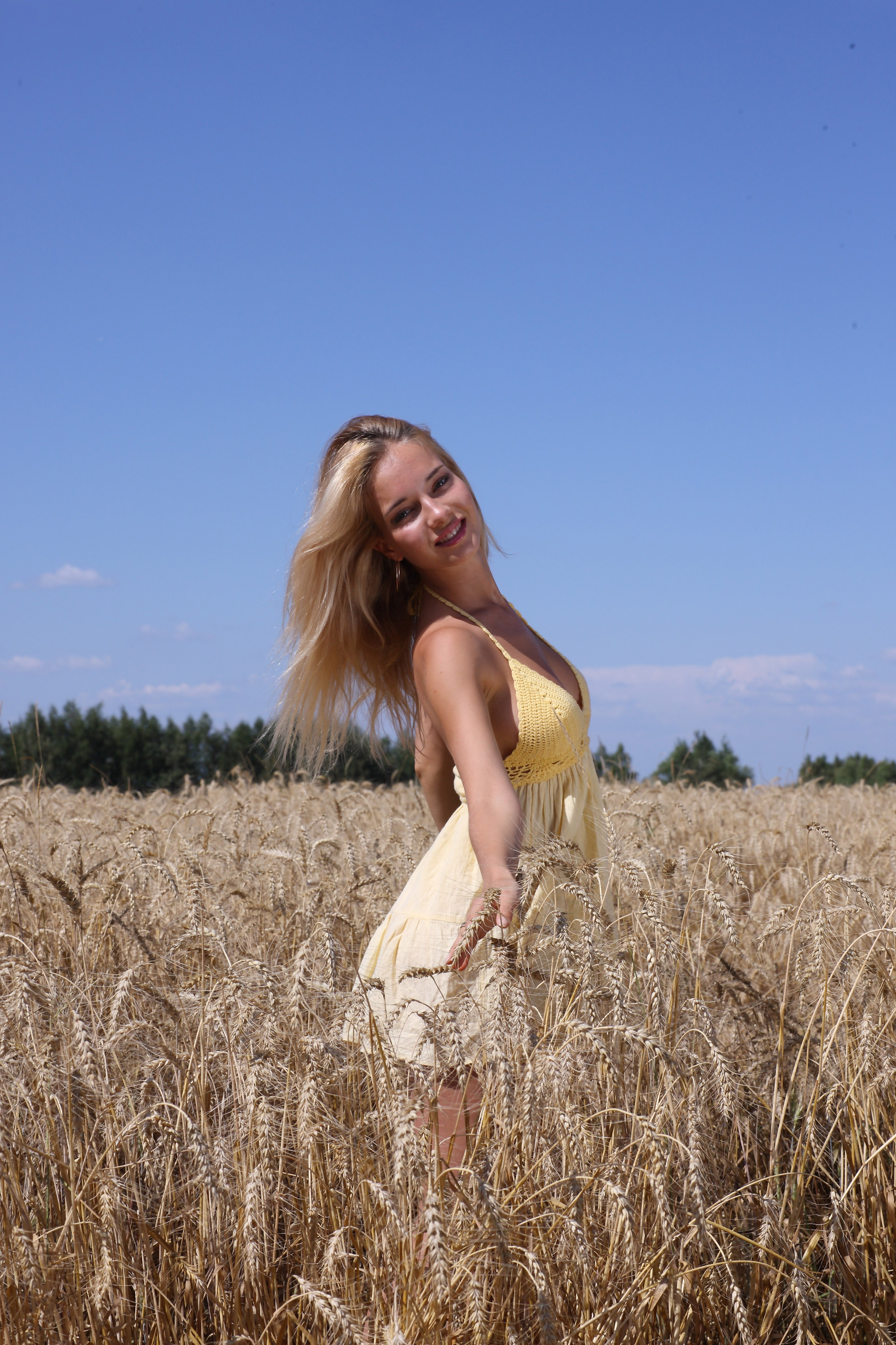 Adriana - Set 4 photo 6